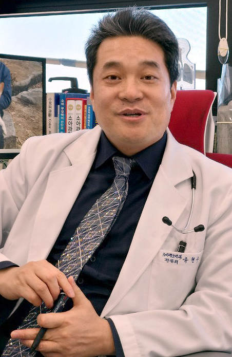 김포 히즈메디병원 유현수 원장 병원의 사회적 책임 다하고 몸과 마음까지 치유할 것
