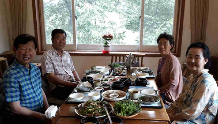 [아름다운 강산 산山 내川 들野 나들이] 외국인 입맛도 저격 연밭식당