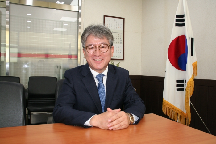 이계왕 오산중고등학교 총동문회장 동문, 나아가 지역사회 발전에 기여
