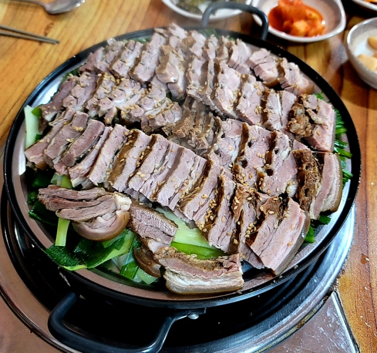 [금요미식회] 양평 용문흑염소전문 말복엔 보양식으로 무더위 극복을