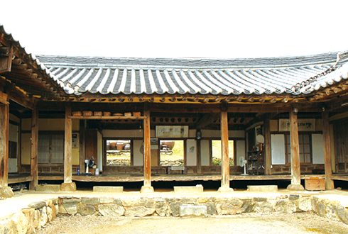 308년 된 집의 비밀을 찾아라! 명재 윤증고택 탐방기
