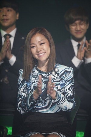 가수 박정현, 40대 중반 교포출신 대학교수와 교제