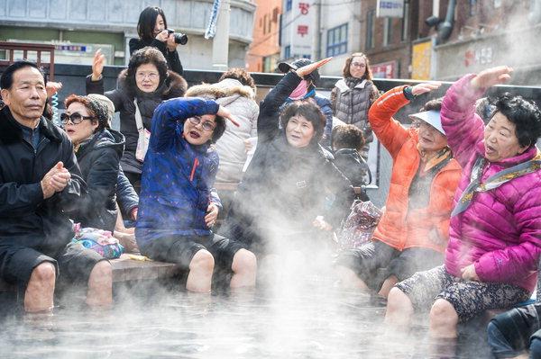 백세까지 건강하다 전해라