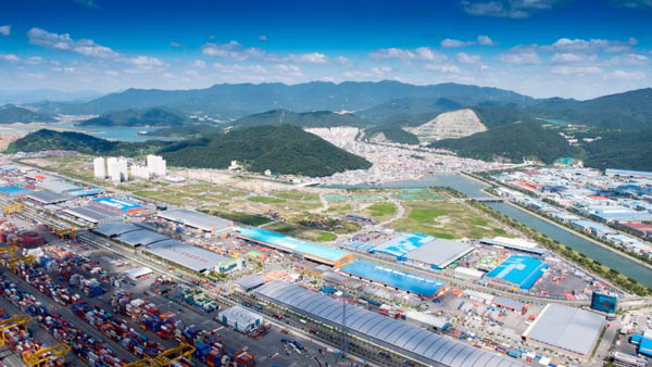 신항, 새 배후단지 입주기업 수의계약으로 선정