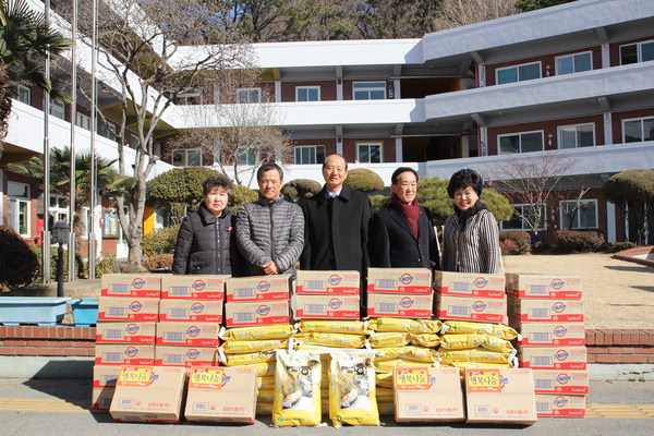 ㈜서원유통과 대한민국전몰군경유족회 부산지부, 신애재활원에 위문품 전달
