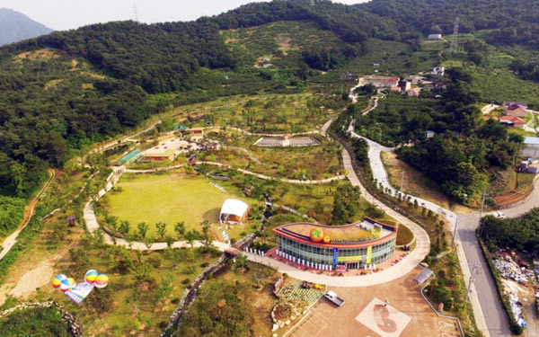 단감재배·수확…테마공원서 즐겨요