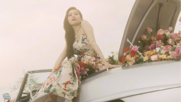 현아 ‘플라워 샤워’ 꽃에 비유 화려한 삶의 한 때+경쾌한 멜로디