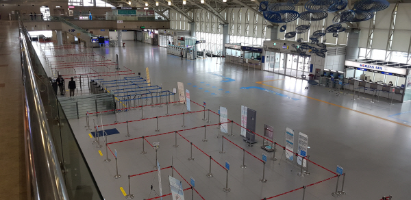 김해공항 국제선 개항 후 처음으로 멈췄다…화·수·목·일요일 셧다운