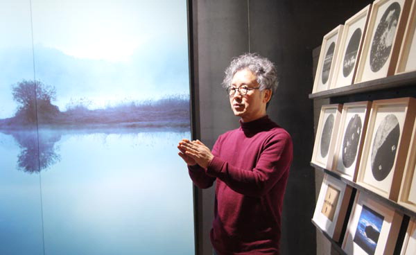 박현주의 그곳에서 만난 책 <96> 정봉채 사진작가의 ‘지독한 끌림’