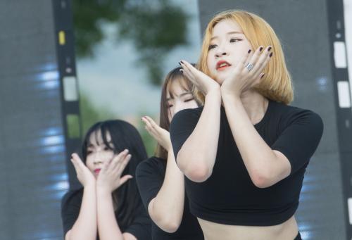 [청소년축제] 청소년들의 열정, 공부 스트레스 훌훌 털고 빛고을 달궜다