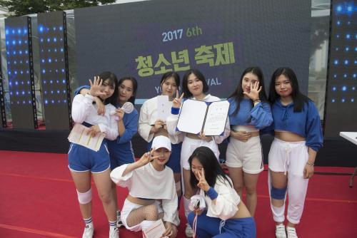 [댄스 대상 ‘치얼스’] “열정적 춤 … 첫 출전서 큰 상 받아 감격”