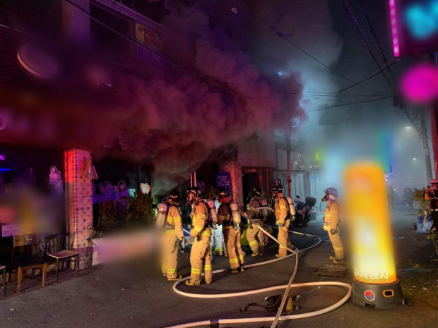 광주시 동구 지산동 한 룸소주방 화재