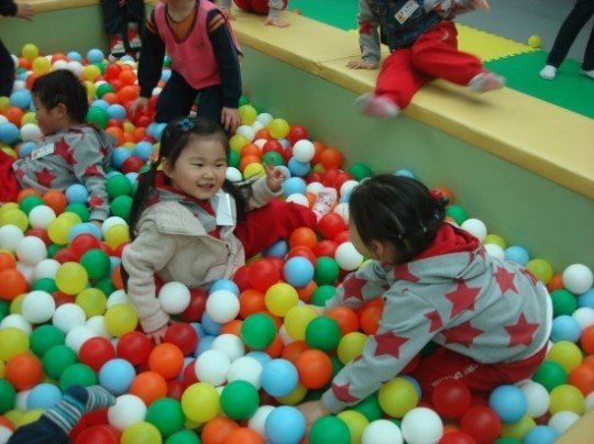 강남 어린이집 유치원 창의력 및 인성 교육이 중요
