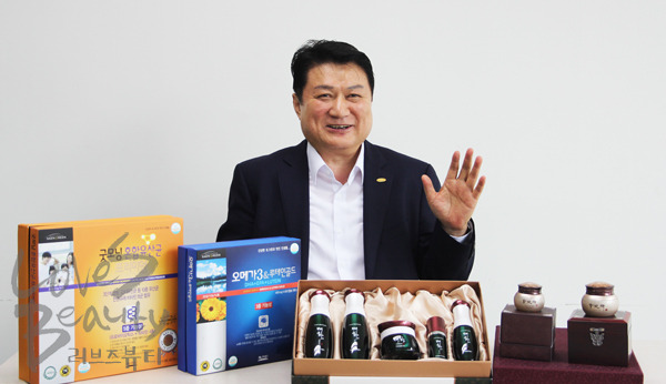 [인터뷰]매일 화장품 바르는 남자, 생그린 한태우 대표이사