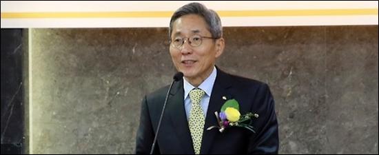 윤종규 KB금융그룹 회장 도시락 토크로 직원들과 소통