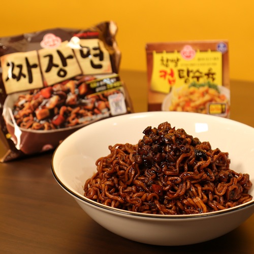 오뚜기, 옛날 짜장 맛 살린 ‘짜장면’ 출시