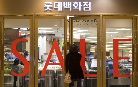 주요 백화점, 봄 패션 상품 할인전 돌입