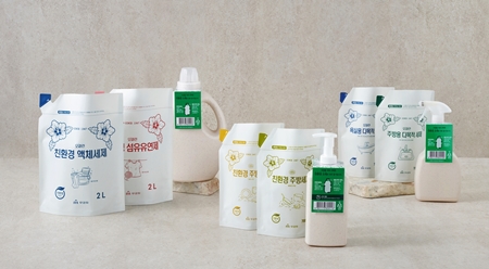 롯데마트, 플라스틱 뚜껑 없앤 친환경 파우치 세제 출시