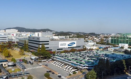 [특징주] 삼성SDI, LG화학 꺾고 배터리 대장주 등극