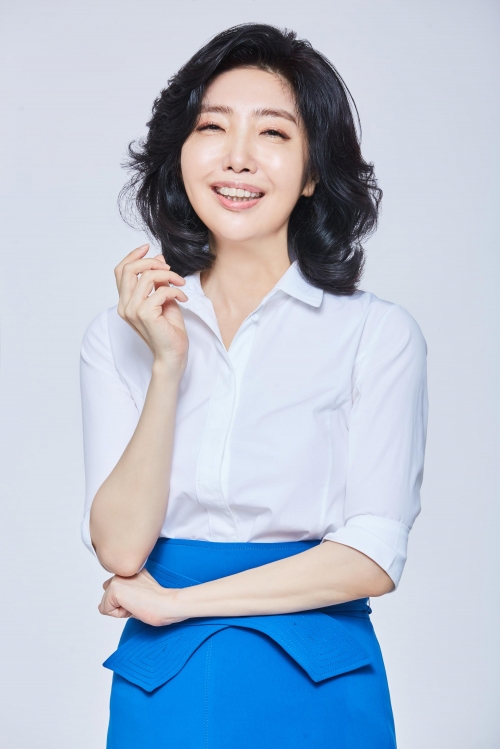 에스더포뮬러, 산불 피해 극복과 우크라이나 난민구호에 각각 1억원 기부