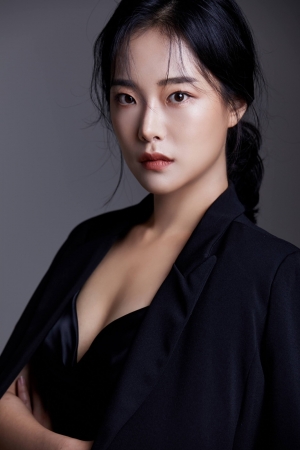 진초록, 미플렉스엔터와 전속계약...주석태와 한솥밥