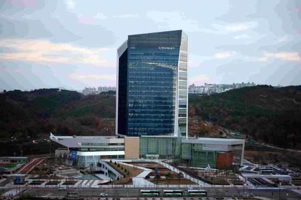 한국석유공사, 중소기업 PSM 컨설팅 지원으로 고용노동청 표창 수상