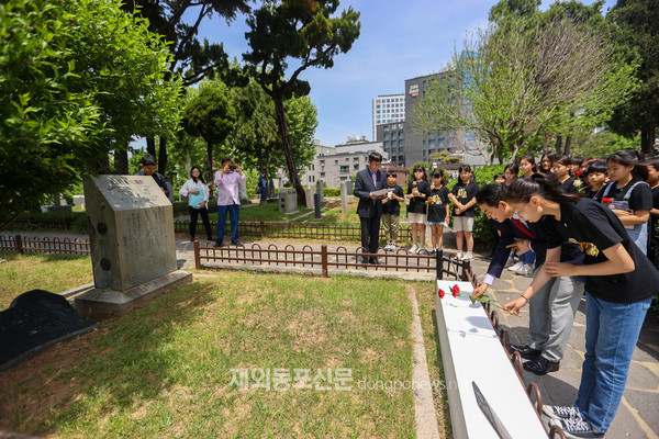 부산 동신초 학생들의 헐버트 박사 훈격 상향 청원