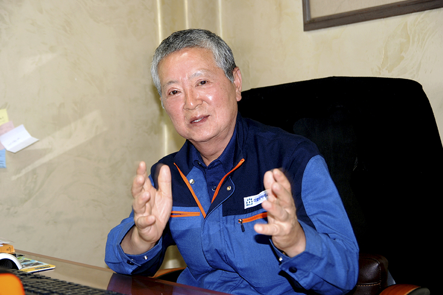 [인터뷰] 바렐연마기·잔가스처리장비제조하는 더블유아이씨(주) 공원석 사장 특수가스 안전장비 개발, 자부심 크죠