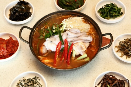 추억의 아구찜 산정식당이 있는 아랑좋을거리 2번가