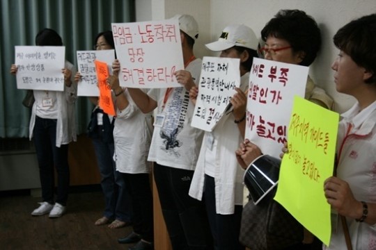 가뜩이나 포화 직전인데 또 뽑자고 중국어 가이드 폭발