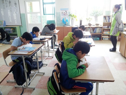 하례초, 불소로 덮어라