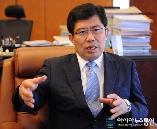 한국금융연구원 윤창현 원장 인터뷰