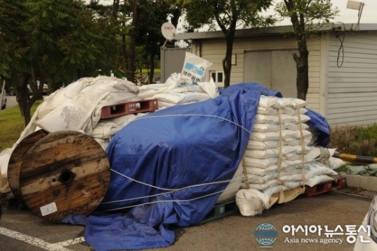 농협 수원 하나로클럽, 소방법, 주차장법 위반 당연한 듯