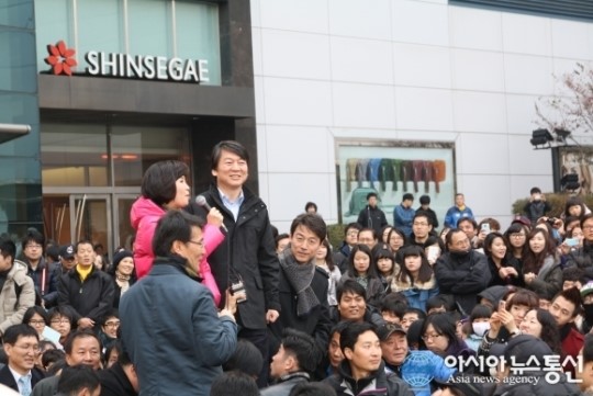 안철수 전 후보, 16일 인천 신세계백화점 광장 가득메운 유세전 펼쳐