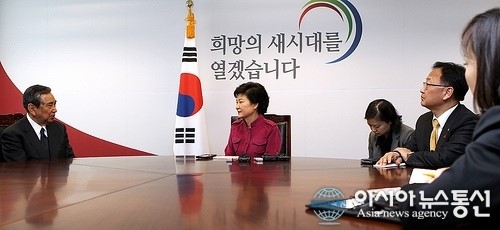 朴 당선인, 고노요헤이 전일본관방장관 접견