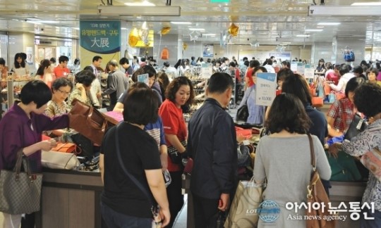 발 디딜 틈이 없네!
