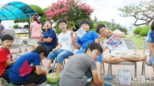 밀양 수산초, 사랑의 세족식