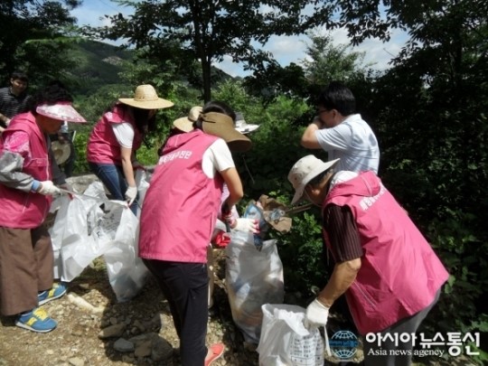 아산시 배방읍 행복키움추진단, 피서지 수철리 계곡 대청소