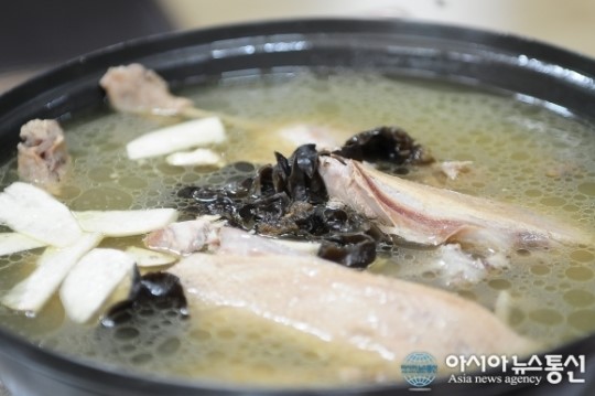 셀레늄 먹은 약선 한방 오리백숙, 맛이 끝내줍니다.