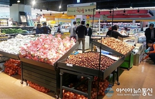 창원서 함양군 농특산물 직거래 특판전 호응