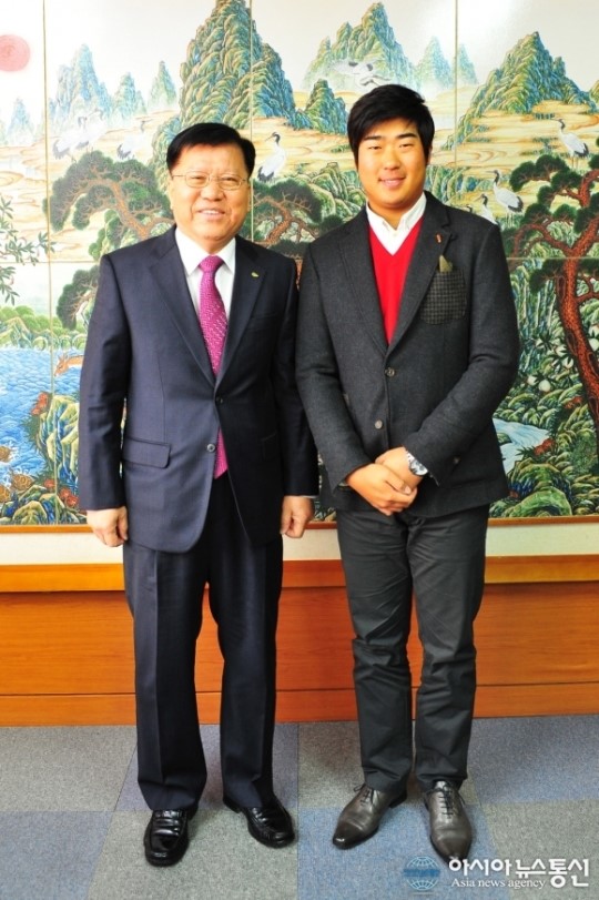 PGA 이동환 선수, 여주시청 방문