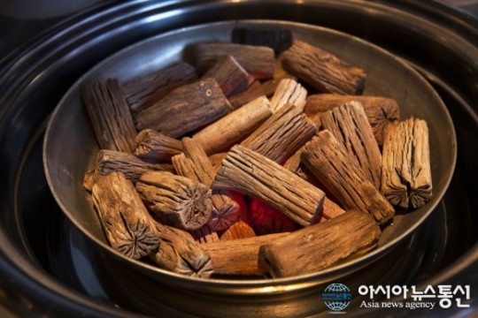 (한도니) 생고기는 숯불에 구워야 제맛!