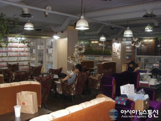 (인터뷰) 만화카페 휴 정병기 대표