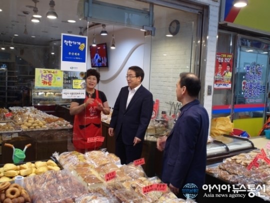 최정경 성산구청장, 전통시장 누비며 애로사항 청취 ‘호응’