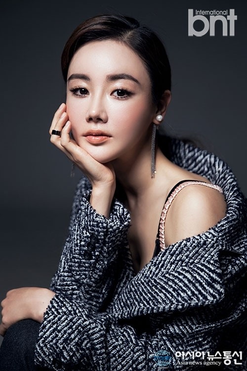 황우슬혜, 영화 장수상회 개봉 앞두고 패션화보 공개
