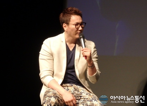 더원, 팬미팅 성료 감동의 물결