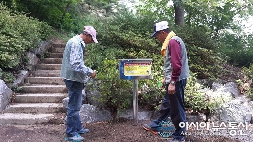 보은군보건소, 등산로 등 10곳에 기피제 보관함 설치