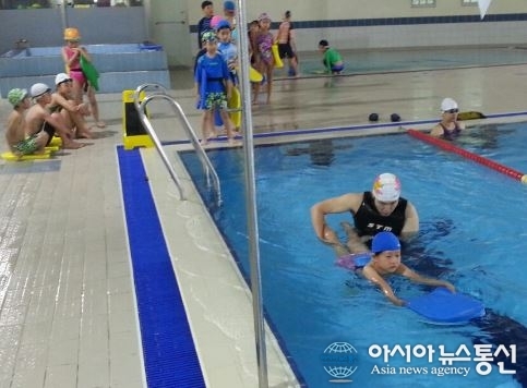 지역아동센터 청소년 50명, ”수영·클라이밍 우리도 한다”