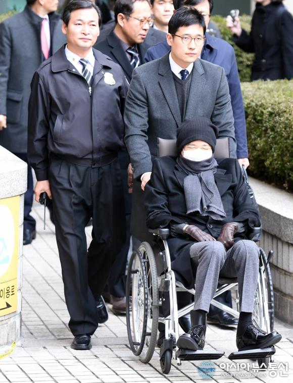 실형으로 씁쓸한 표정 짓는 CJ 이재현 회장