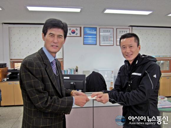 울진군 대표 마라토너 장성연氏 성금 100만원 쾌척